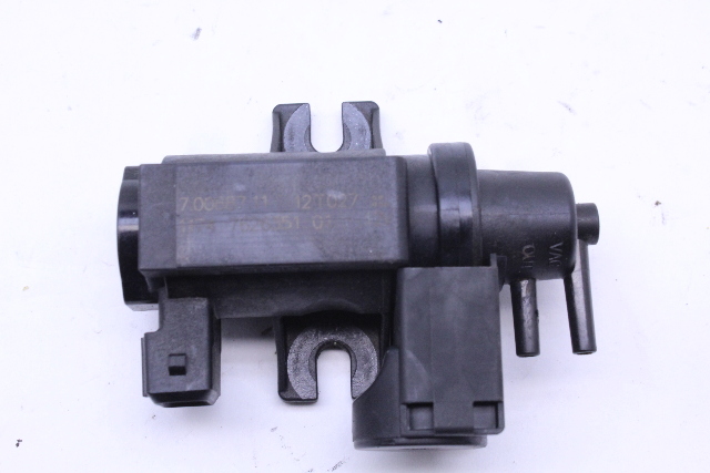 2012 BMW 535i Vacuum Pressure Converter Valve - 11747626351 OEM
