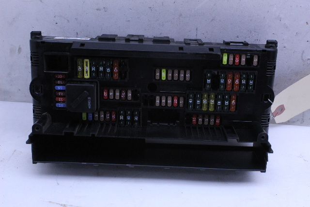 2011 BMW 528i 535i 550i 750i Fuse Relay Junction Box Front OEM