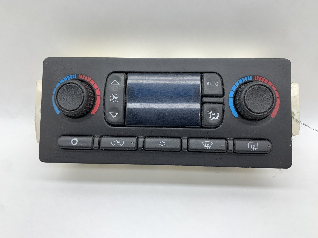 2003-2004 Chevrolet Silverado Climate Temperature Control Panel OEM