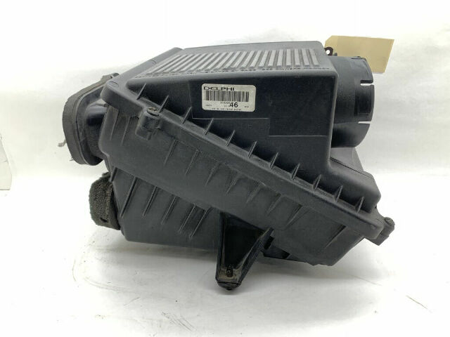 1999-2006 Chevrolet Silverado Air Cleaner Filter Housing OEM