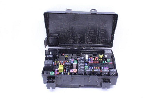 2015 Ram 1500 3.0 Diesel Integrated Power Module Tipm Fuse Box - 68243263AC OEM
