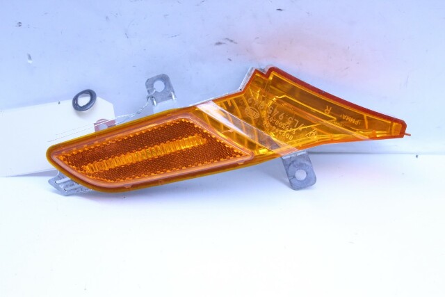 2008-2010 Porsche Cayenne 957 Fender Marker Light Right OEM