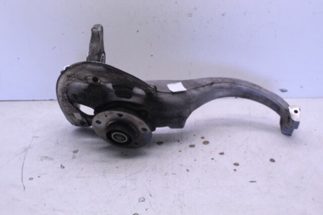 2017-2019 Porsche Macan 3.0 Left Steering Knuckle 95B407254F OEM