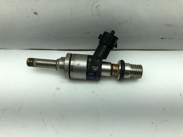 2010-2013 Porsche Panamera Cayenne Fuel Injector 4.8 OEM