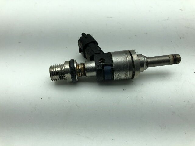 2010-2013 Porsche Panamera Cayenne Fuel Injector 4.8 OEM