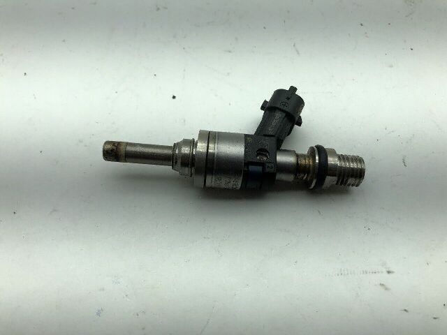 2010-2013 Porsche Panamera Cayenne Fuel Injector 4.8 OEM