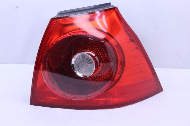 006 2007 2008 2009 Volkswagen Golf GTI Rabbit Tail Light Lamp Right OEM