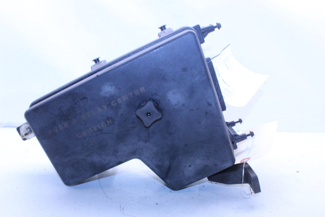 2005 Dodge Ram 1500 Integrated Power Supply Fused Box P05026033AB OEM