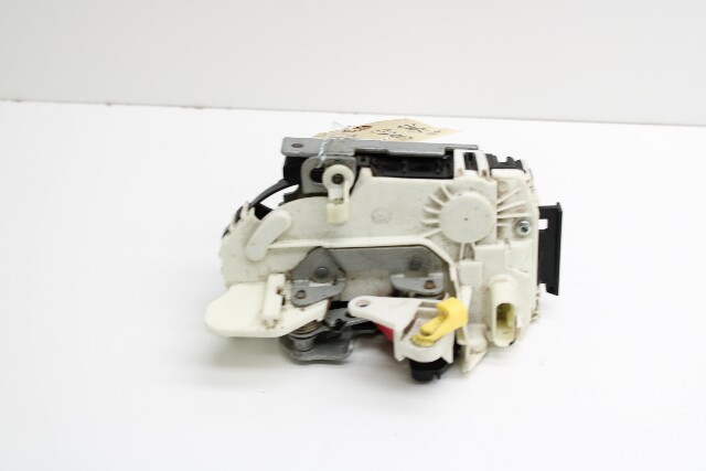 2013 Dodge Ram 1500 Front Door Latch Right