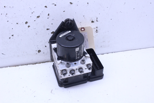 2014 Volkswagen Golf ABS Anti Lock Brake Pump 1K0614517DT OEM