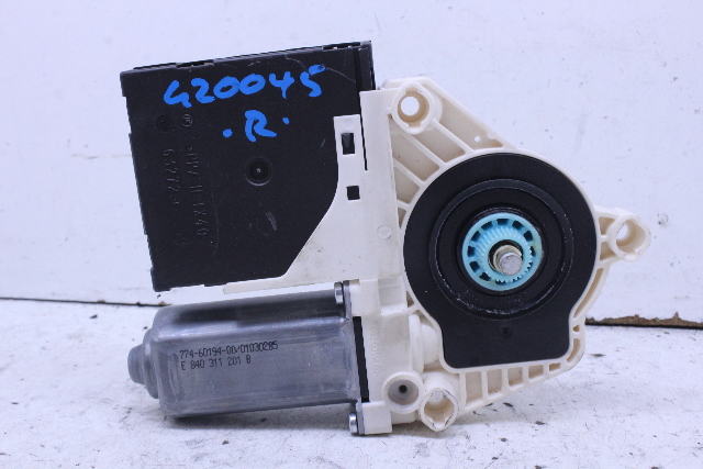 2010 Volkswagen EOS Right Front Window Motor 1Q0959702H OEM