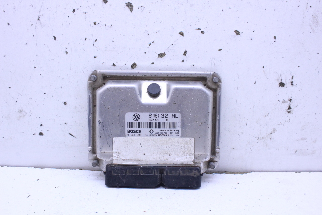 2004 Volkswagen Jetta Engine Computer Module ECU ECM DME 06A906032NL