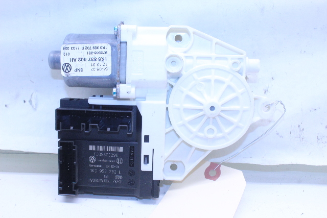 2007 2008 Volkswagen Passat Front Power Window Motor Right 1K0959792L OEM