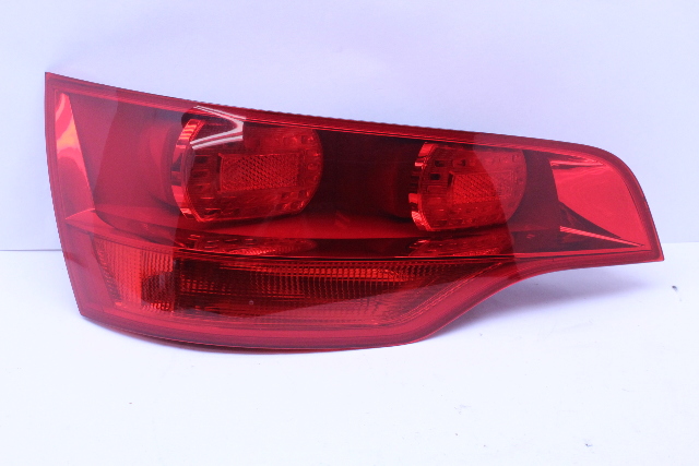 2007 2008 2009 Audi Q7 Tail Light Lamp Left OEM
