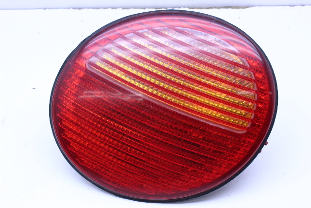 1999 2000 2001 2002 2003 2004 Volkswagen Beetle Tail Light Lamp Right 1C0945172D OEM
