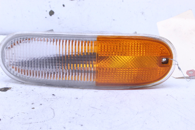 1998 1999 2000 2001 2002 Volkswagen Beetle Right Turn Signal OEM