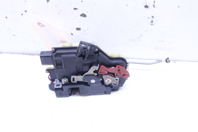 2005 Audi A4 Front Right Door Lock Latch 8E1837016D OEM