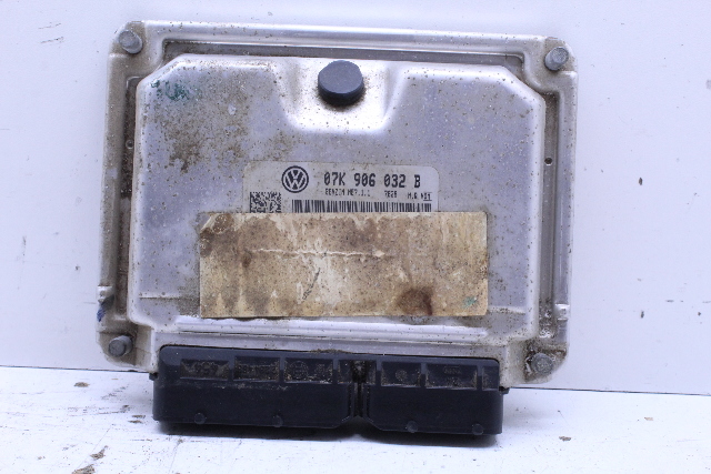 Volkswagen Engine Computer Module ECU ECM DME 07K906032B