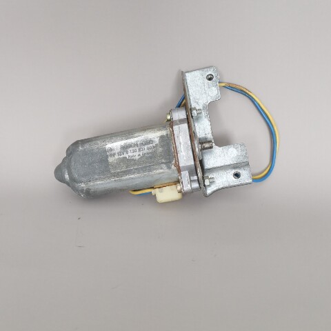 1990-1998 Porsche 911 964 993 Coupe Sunroof Drive Motor 91162401603 OEM