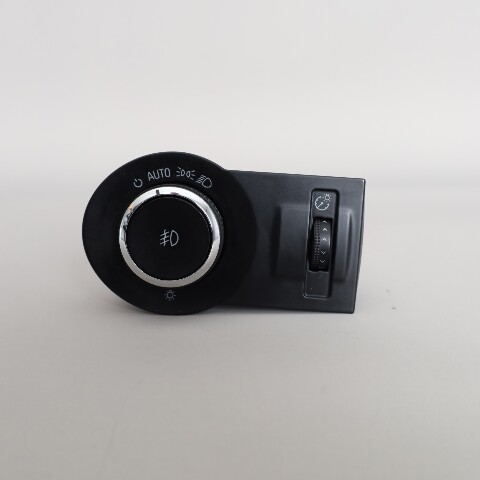2010-2015 Chevrolet Camaro Headlight Foglight Switch OEM 92218815