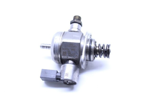 Audi A3 Q3 TT Volkswagen Beetle Eos Golf Jetta Passat High Pressure Fuel Pump
