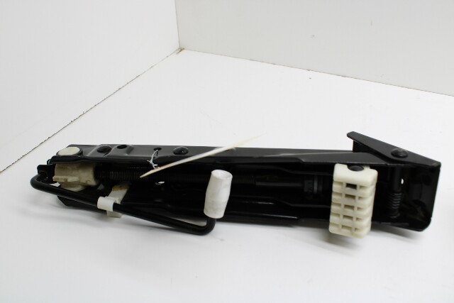 2004-2010 BMW 545i Jack OEM