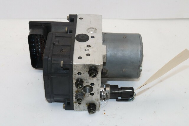 2001 2002 2003 BMW 325i 330i Abs Anti Lock Brake Pump - 34526762115 OEM