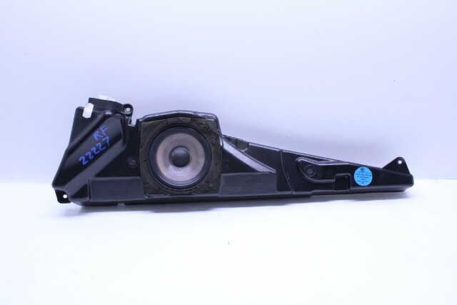 1999-2003 BMW 525i 530i 530i 540i E39 Front Door Speaker Box Right - 65138360782 OEM