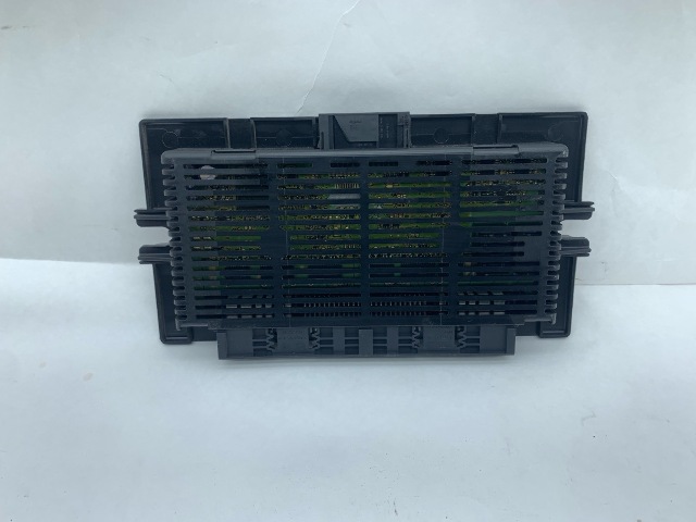 2007 BMW 328i Footwell Body Control Module BCM OEM