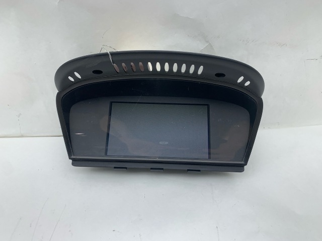 2004-2009 BMW 525i 530i 528i 535i 6.5" On-Board Monitor 65826938109 OEM