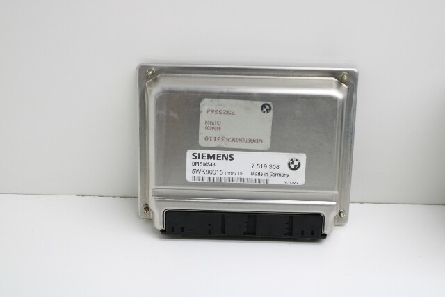 2003 BMW 530i E39 Engine Computer Module ECM ECU DME OEM