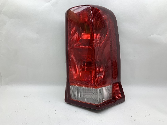 2002-2006 Cadillac Escalade Taillight Lamp Right OEM