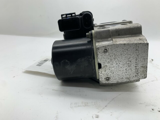 2002 Cadillac Escalade ABS Control Module 13451111 OEM Used