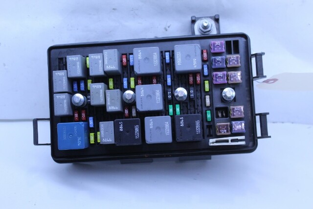 2005-2007 Chevrolet Corvette C6 Engine Relay Fuse Block OEM