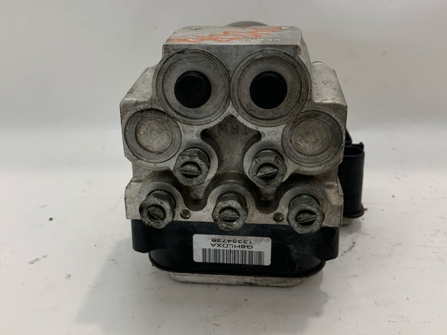 2003-2004 Chevrolet Silverado ABS Anti Lock Brake Pump OEM