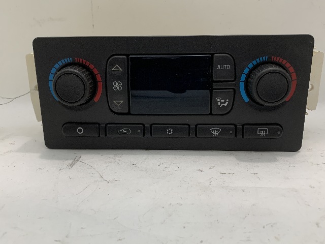 2003-2004 GMC Yukon Sierra Climate Temperature Control Panel OEM
