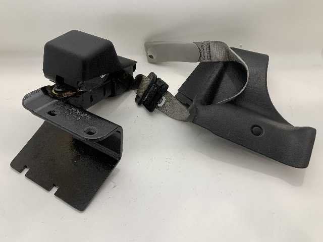 2006-2008 Chevrolet Corvette C6 Seat Belt Left With Bracket OEM