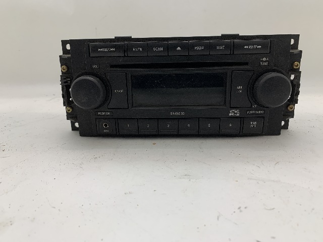 2005-2009 Chrysler Dodge Jeep AM FM CD Radio 05064173AG OEM Used