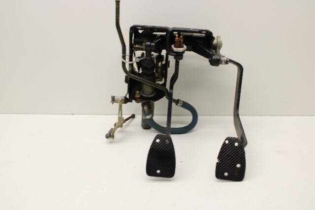 1991-1994 Porsche 911 964 Pedal Cluster Brake Clutch 6 Speed - 96442306503 OEM