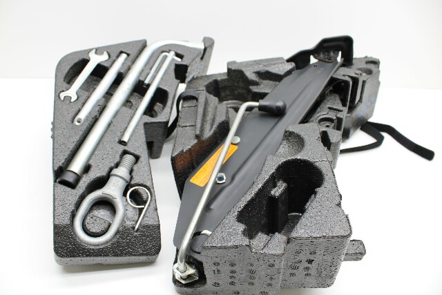 2003 2004 2005 2006 2008 2009 2010 Porsche Cayenne Jack Tool Kit Foam - 7L0012113 OEM