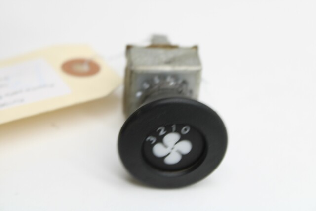 1982 Porsche 911 Heater Blower Switch OEM