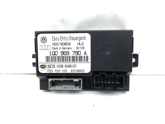 2007-2011 Volkswagen EOS Power Seat Control Module Left OEM