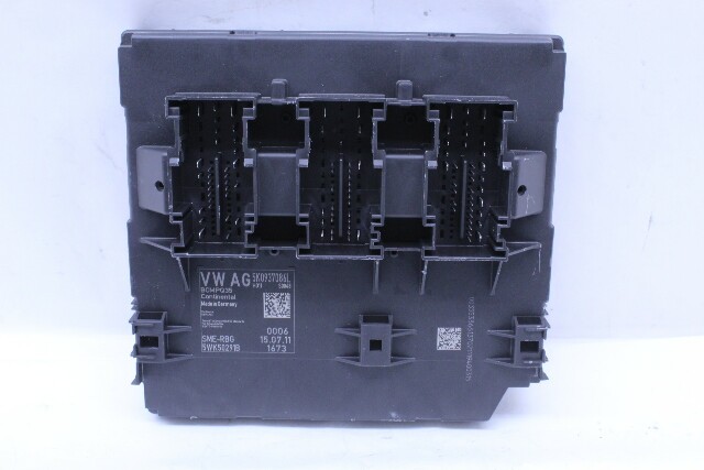 2012 Volkswagen Tiguan Body Control Module BCM - 5K0937086L OEM