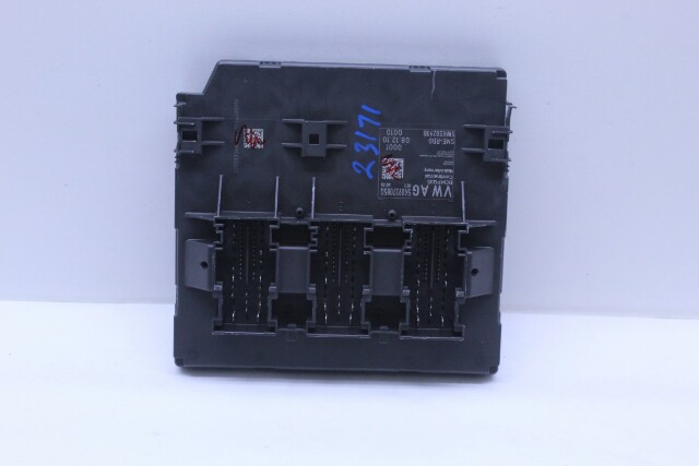 2011 Volkswagen Tiguan Body Control Module BCM - 5K0937085Q OEM