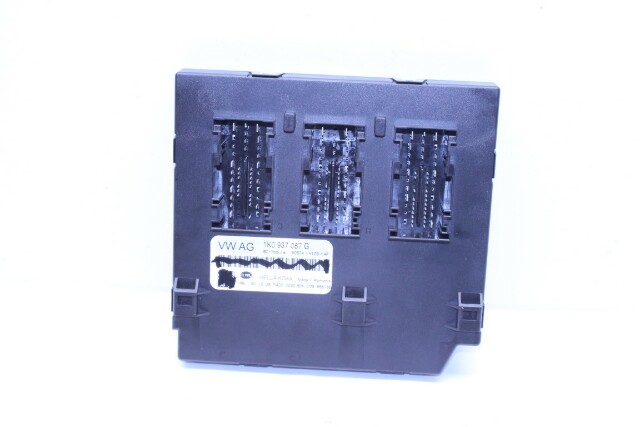 2010 Volkswagen GTI Body Control Module BCM - 1K0937087G OEM