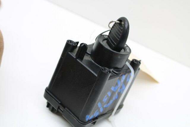 2013 Dodge Ram 1500 Ignition Switch Module Key Fob OEM