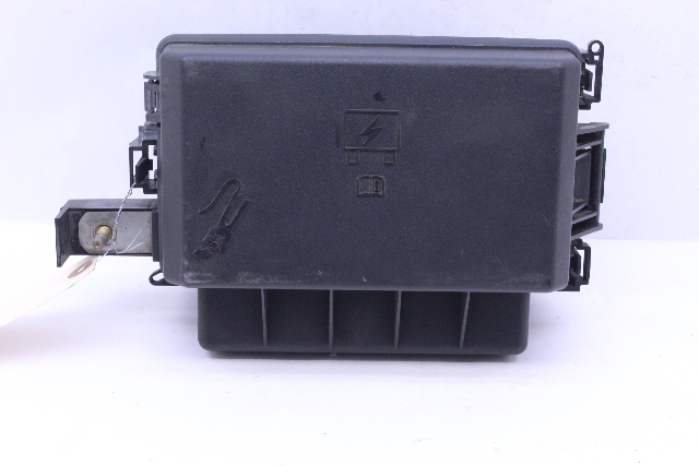 2006 Chrysler 300C Fuse Relay Junction Box