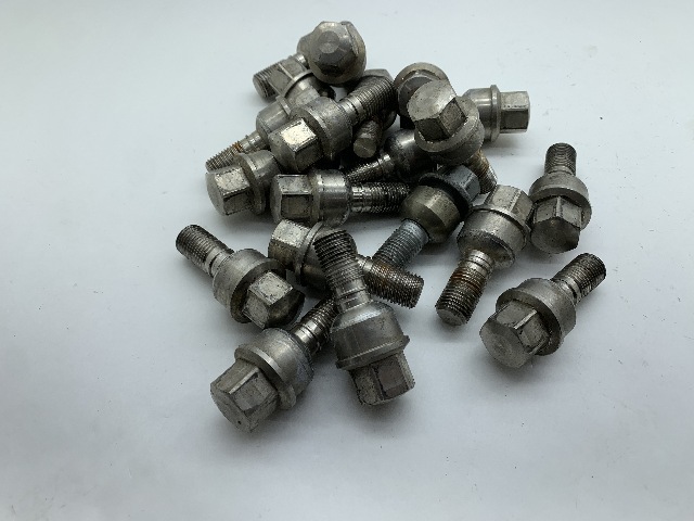 2006 Porsche 911 997 Parts check car afm wheels?