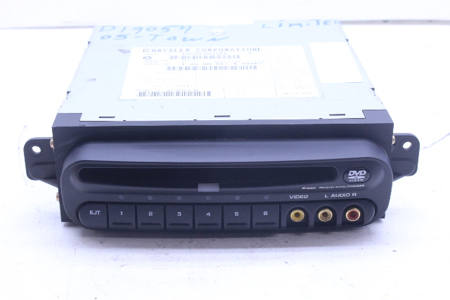 2005 - 2007 Dodge Caravan Town & Country 6 Disc DVD / CD Changer 05094033AA OEM