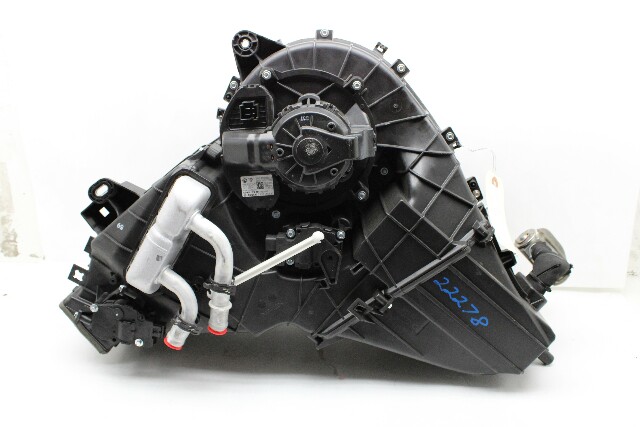 2011-2018 Porsche Cayenne Rear Ac Heater Blower Motor Evaporator Suitcase - 7P0820003C OEM